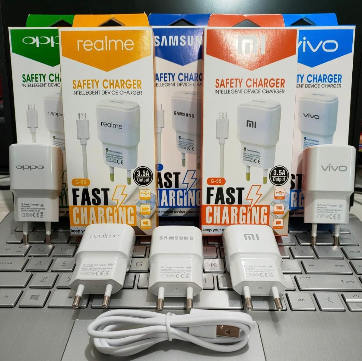 TRAVEL CHARGER BRAND G-55 3.5A